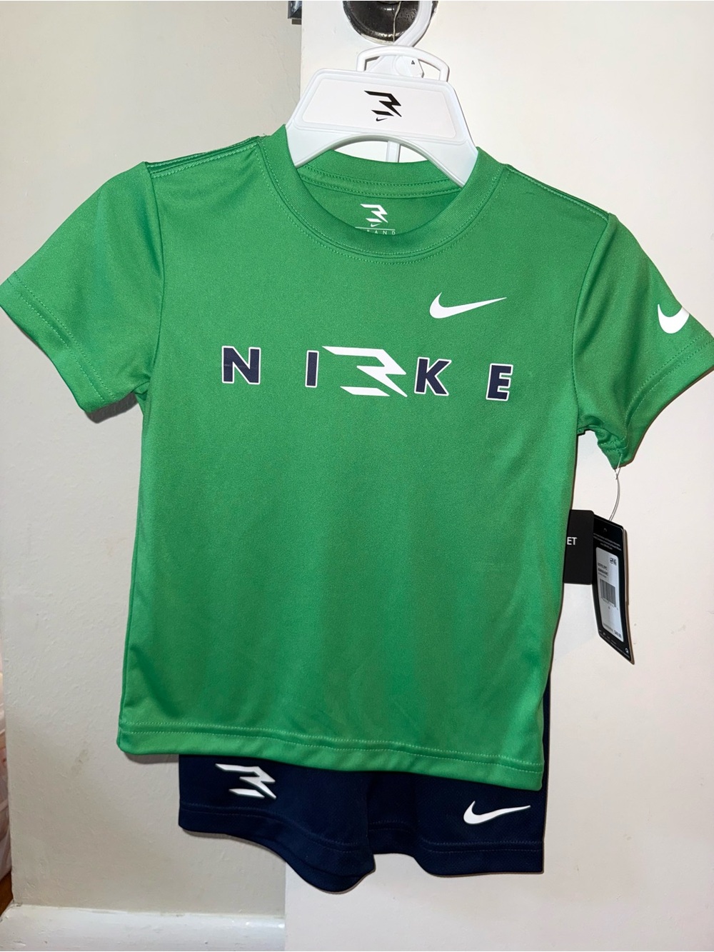 Nike 3Brand by Russel Wilson Boys Woodmark t-shirt and shorts set, sz XS, NWT